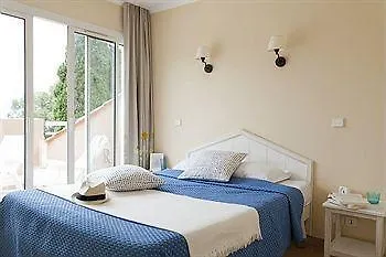 Hotel P&v Le Hameau Des Issambrr 3*