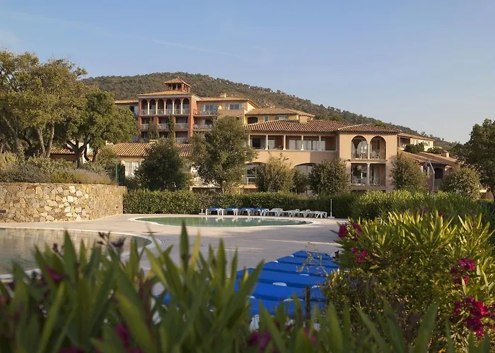 P&v Le Hameau Des Issambrr מלון סן-מקסים