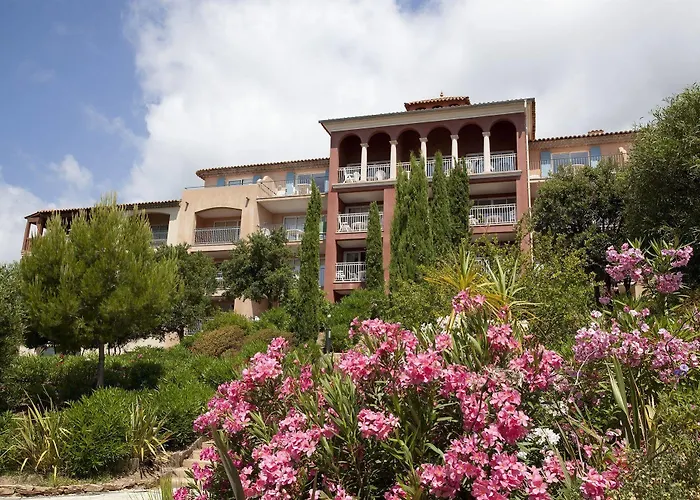 P&v Le Hameau Des Issambrr 3* סן-מקסים