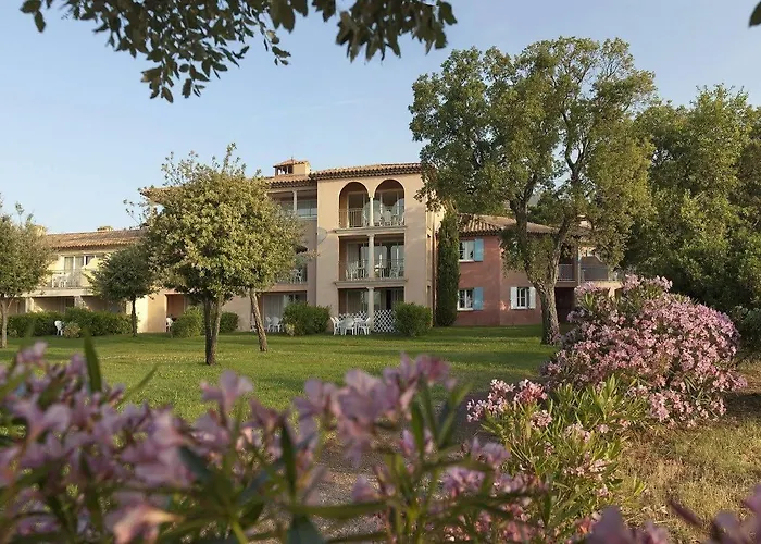 P&v Le Hameau Des Issambrr מלון 3*