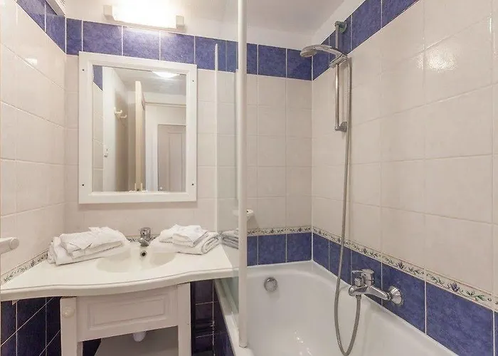 P&v Le Hameau Des Issambrr 3*